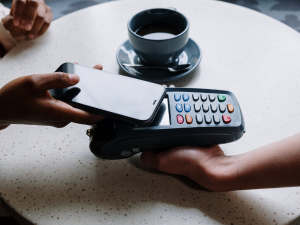 How Contactless Payments Can Improve Business